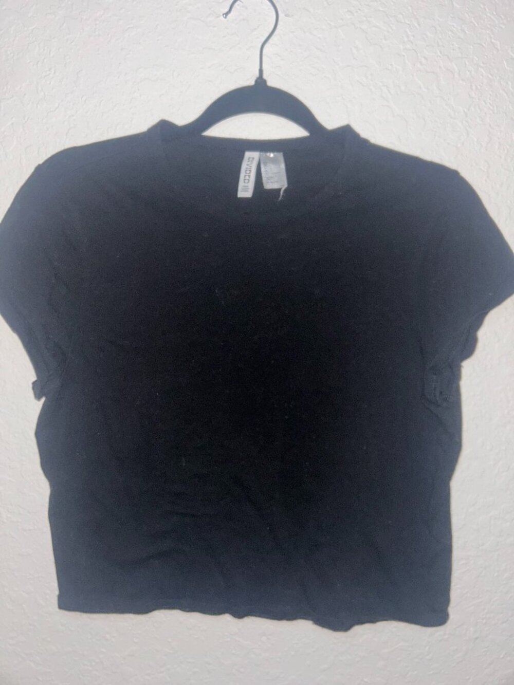Black Crop-Top